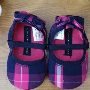 Infants Tommy Hilfiger ballet flats, like new size